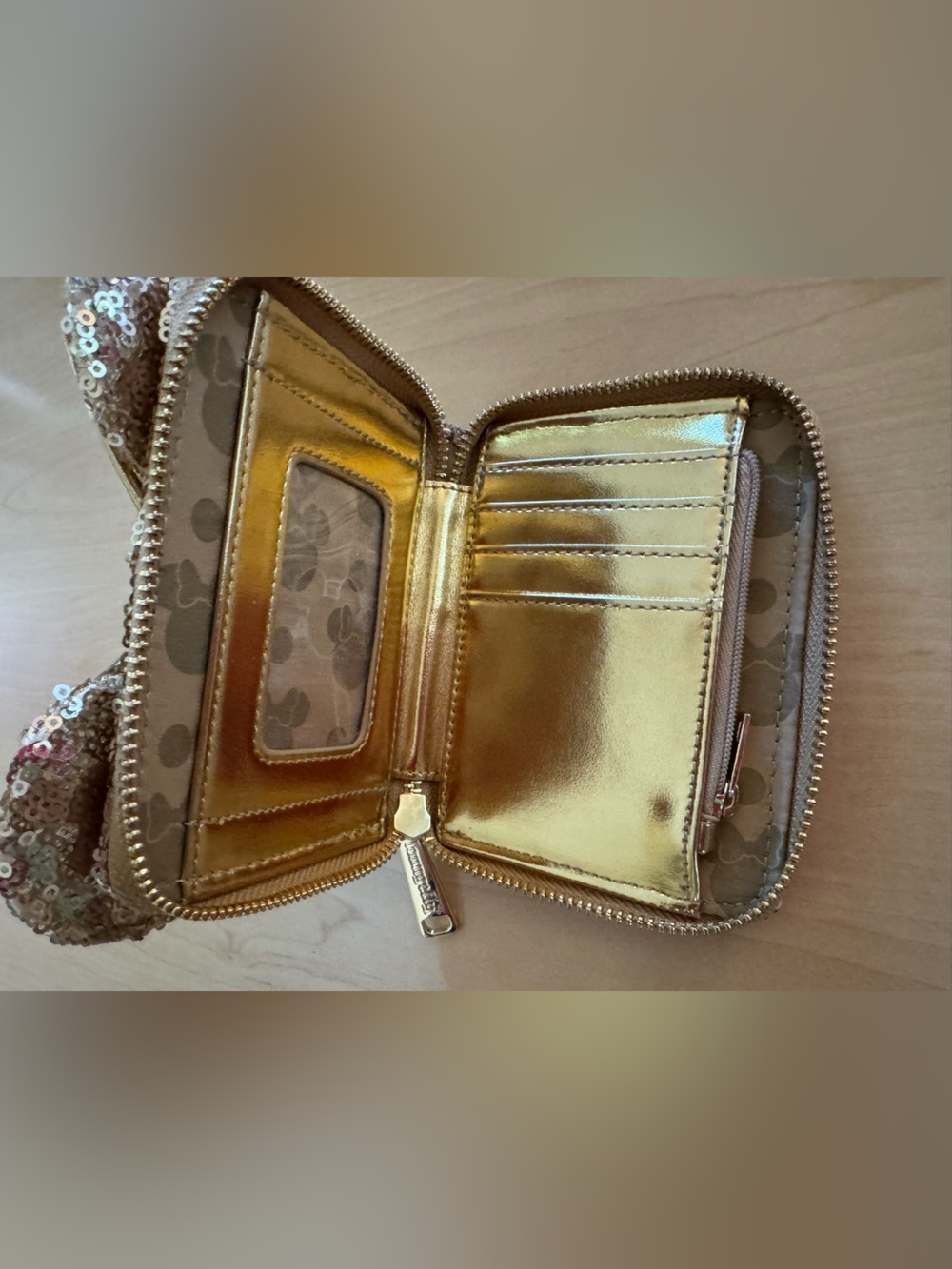 Disney Parks x Loungefly Minnie Mouse Gold Sequin Wallet NWOT - Picture 7 of 7